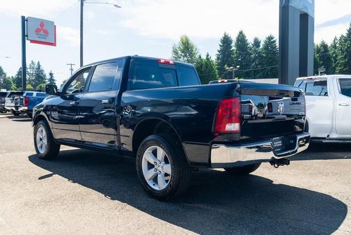 2016 RAM 1500 SLT