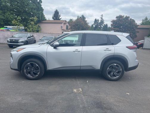Brilliant Silver Metallic 2025 Nissan Rogue SV