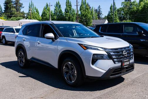 Brilliant Silver Metallic 2025 Nissan Rogue SV