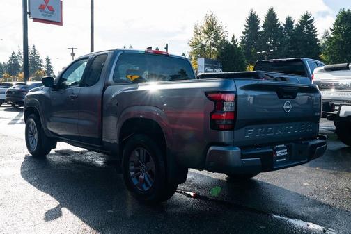 2025 Nissan Frontier SV