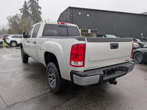 2008 GMC Sierra 2500 SLE2 H/D Crew Cab