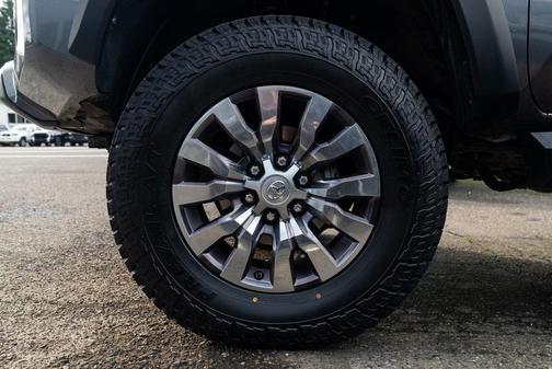 2016 Toyota Tacoma Base