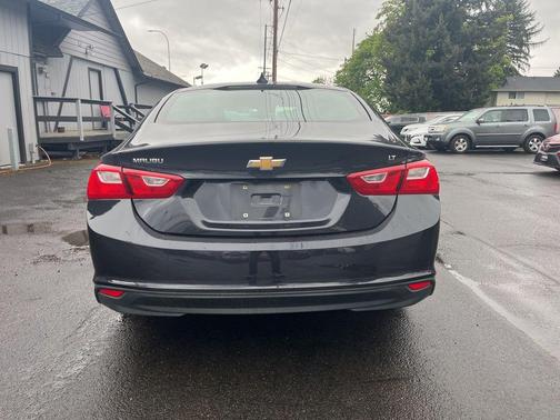 Dark Ash Metallic 2023 Chevrolet Malibu FWD 1LT
