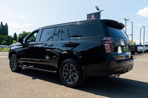 2023 Chevrolet Suburban 4WD Z71