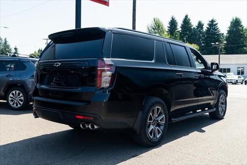 2023 Chevrolet Suburban 4WD Z71
