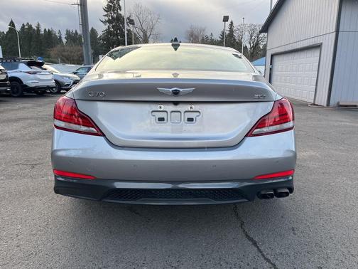 2021 Genesis G70 2.0T RWD