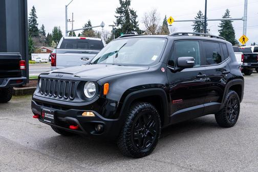 Black 2018 Jeep Renegade Trailhawk