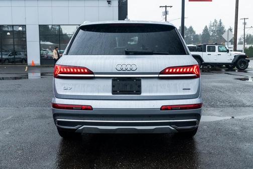 2020 Audi Q7 55 Premium Plus