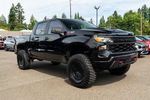 2022 Chevrolet Silverado 1500 Custom Trail Boss