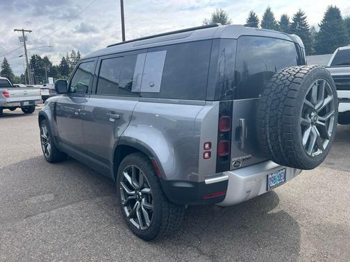 Eiger Grey Metallic 2020 Land Rover Defender 110 HSE