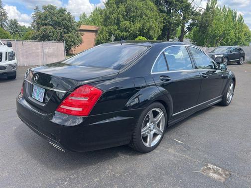 2010 Mercedes-Benz S-Class S 550