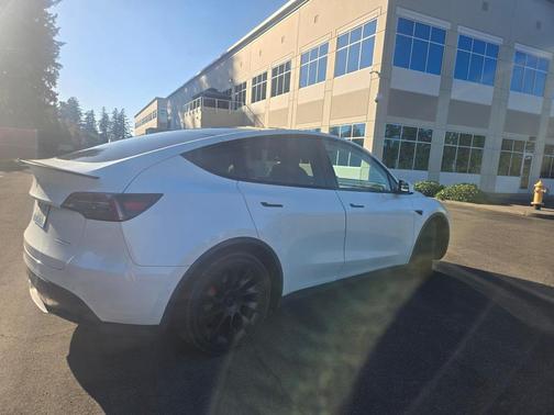 2020 Tesla Model Y Performance Dual Motor All-Wheel Drive