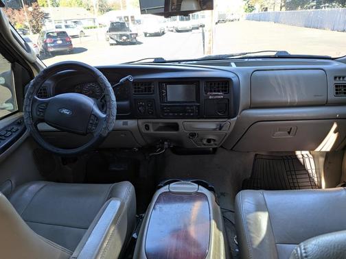 2005 Ford Excursion Limited
