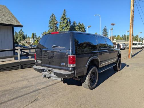 2005 Ford Excursion Limited