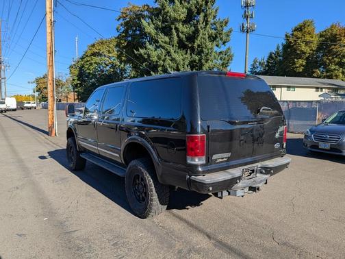 2005 Ford Excursion Limited