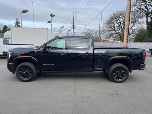 2024 GMC Sierra 3500 AT4