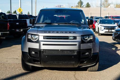 2023 Land Rover Defender 130 X-Dynamic SE
