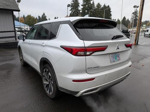 2023 Mitsubishi Outlander SE 2.5 S-AWC