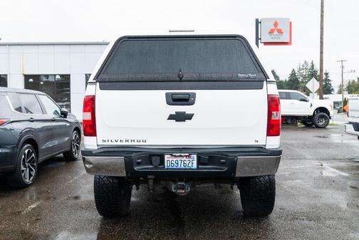 2009 Chevrolet Silverado 2500 Work Truck Crew Cab