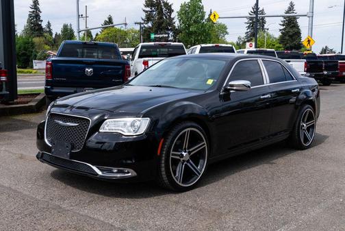 Gloss Black 2016 Chrysler 300C Base