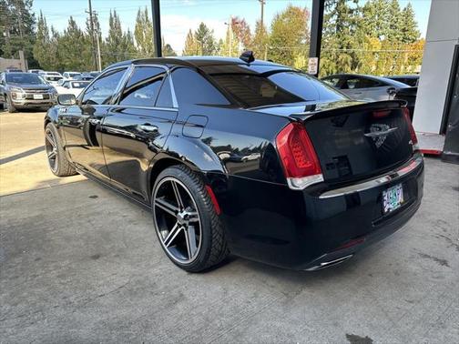 Gloss Black 2016 Chrysler 300C Base
