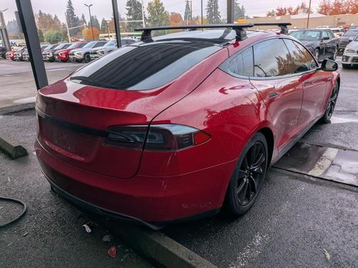 2015 Tesla Model S 85D