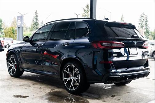 2022 BMW X5 M50i