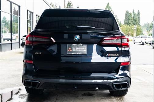 2022 BMW X5 M50i