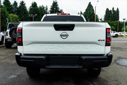 2023 Nissan Frontier S