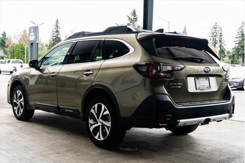 2022 Subaru Outback Touring XT