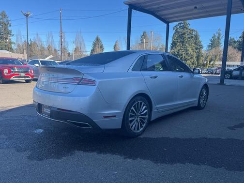2017 Lincoln MKZ Base