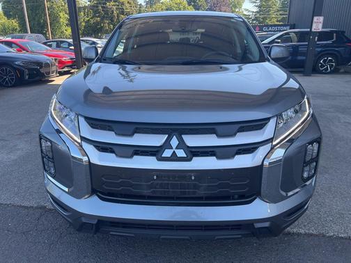 Mercury Gray Metallic 2025 Mitsubishi Outlander Sport 2.0 ES