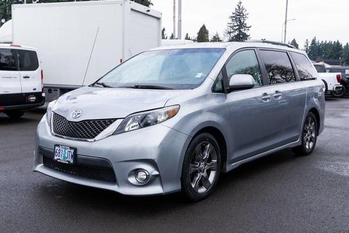 2011 Toyota Sienna SE