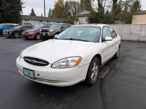 2002 Ford Taurus SES