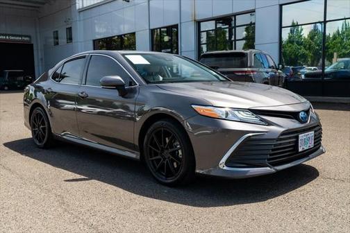 2023 Toyota Camry Hybrid XLE