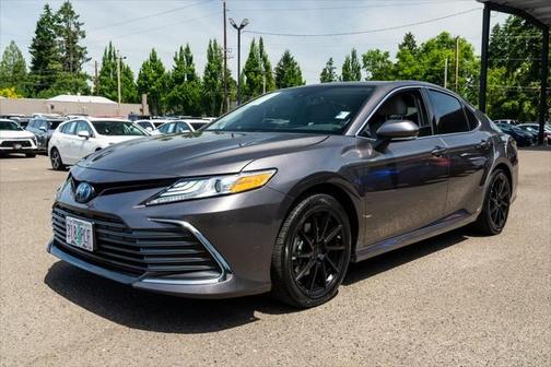 2023 Toyota Camry Hybrid XLE