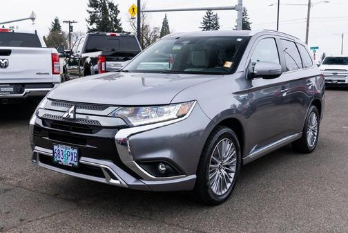 2022 Mitsubishi Outlander PHEV LE