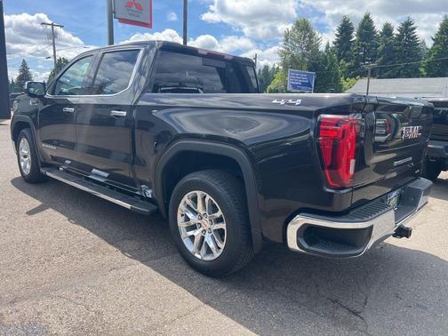 Deep Mahogany Metallic 2019 GMC Sierra 1500 SLT