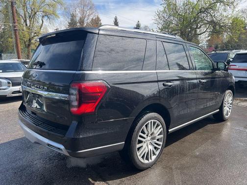 Black Metallic 2024 Ford Expedition Limited