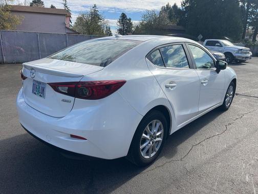 2016 Mazda Mazda3 i Touring