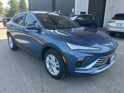 Ocean Blue Metallic 2025 Buick Envista Preferred FWD