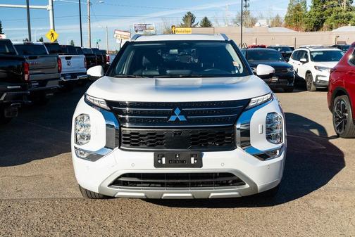 2025 Mitsubishi Outlander PHEV SEL