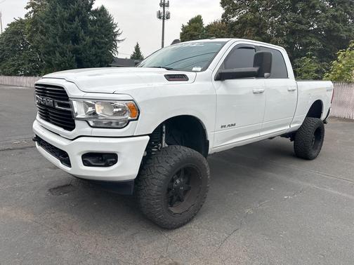 2019 RAM 2500 Big Horn Crew Cab 4x4 6'4' Box