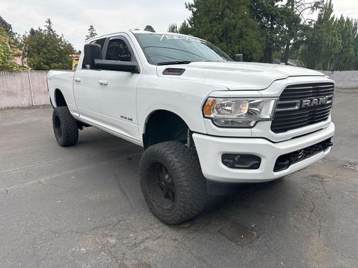 2019 RAM 2500 Big Horn Crew Cab 4x4 6'4' Box