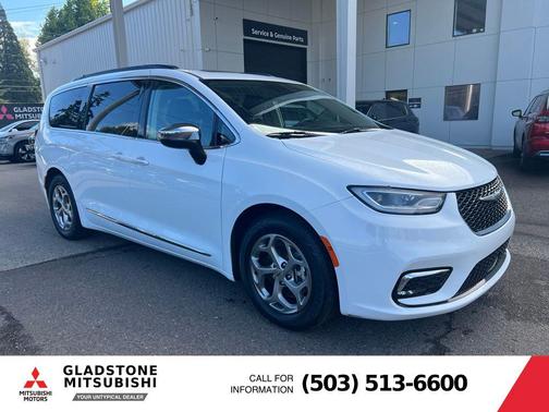 Bright White Clearcoat 2023 Chrysler Pacifica Limited