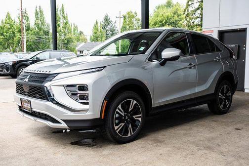 Alloy Silver Metallic 2026 Mitsubishi Eclipse Cross SE