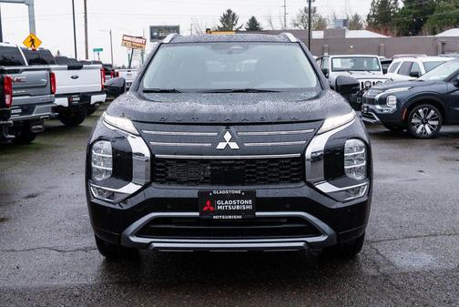 Labrador Black Pearl 2026 Mitsubishi Outlander SEL 1.5T S-AWC