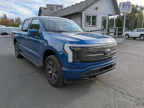 2022 Ford F-150 Lightning LARIAT