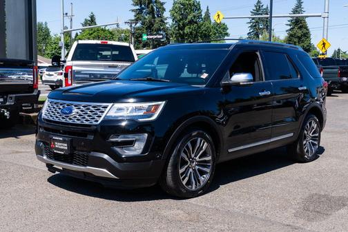 White Platinum Metallic Tri-Coat 2016 Ford Explorer Platinum