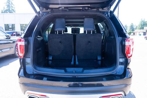 White Platinum Metallic Tri-Coat 2016 Ford Explorer Platinum